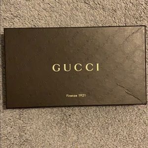 Gucci box